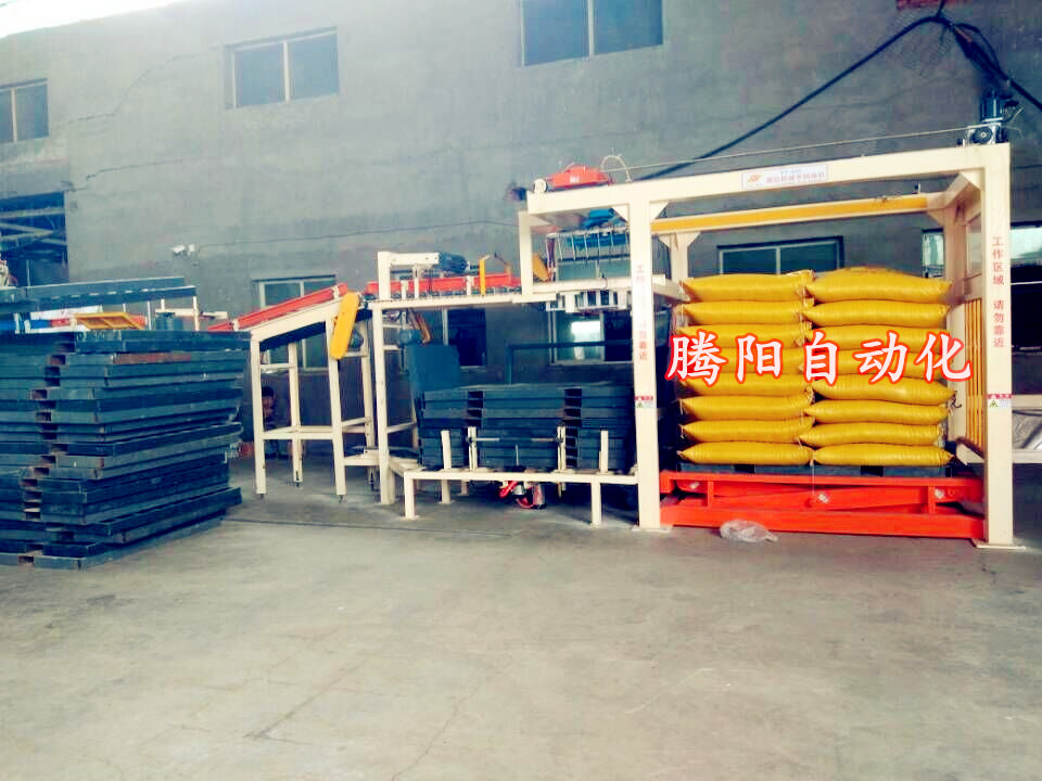 碼垛機(jī)械手的產(chǎn)生是人類對(duì)解放雙手和提效率