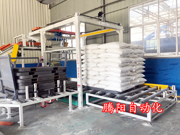 碼垛機(jī)器人提高了企業(yè)的工作效率