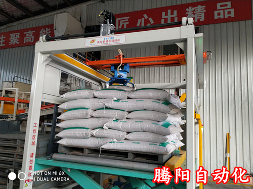 全自動(dòng)碼垛機(jī)是工業(yè)生產(chǎn)碼垛的必然趨勢