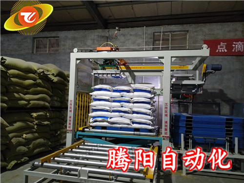 高位碼垛機(jī)械設(shè)備大幅度提高工人工作效率和質(zhì)量