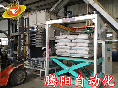 全自動(dòng)碼垛機(jī)搶占市場(chǎng)的優(yōu)勢(shì)