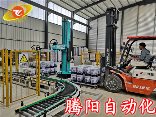 立柱機器人碼垛機在食品飲料生產(chǎn)線的應(yīng)用